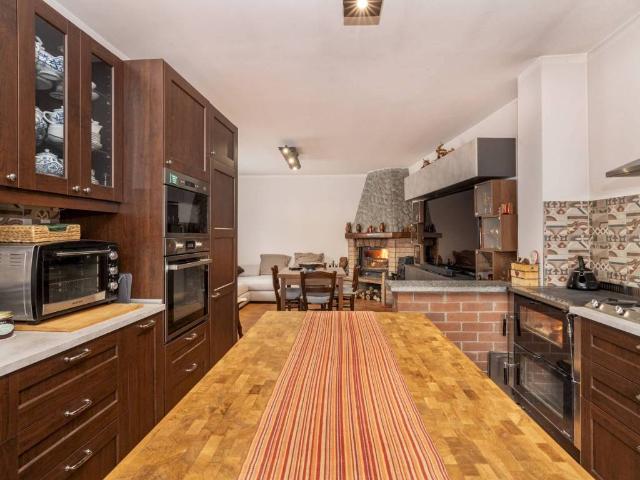 Casa indipendente in vendita a Paesana CN