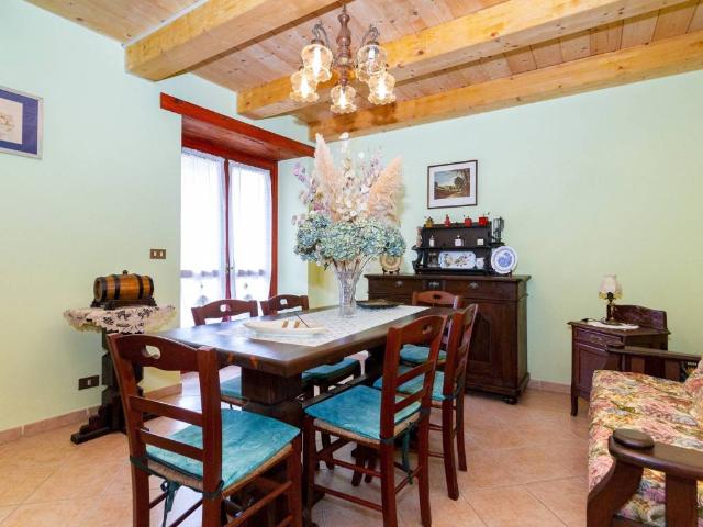 Casa indipendente in vendita a Paesana CN