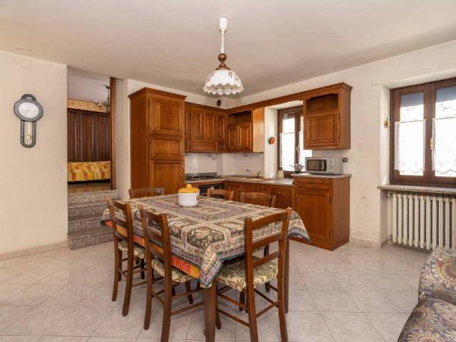 Casa indipendente in vendita a Paesana CN