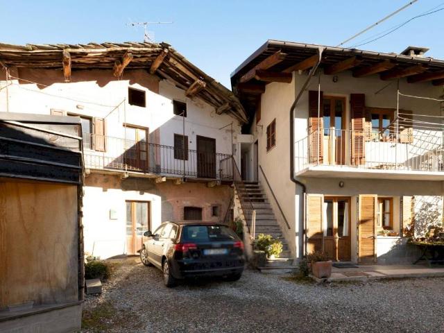 Casa indipendente in vendita a Paesana CN