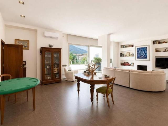 Casa indipendente in vendita a Pagani SA