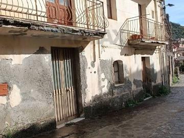 Casa indipendente in vendita a Pagliara ME