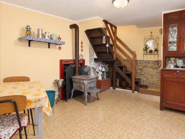 Casa indipendente in vendita a Palanzano PR
