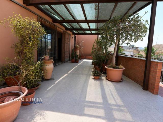 Casa indipendente in vendita a Palagonia CT