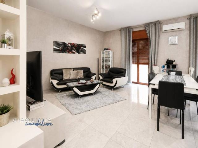 Casa indipendente in vendita a Palagonia CT