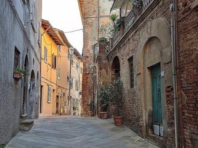 Casa indipendente in vendita a Palaia PI
