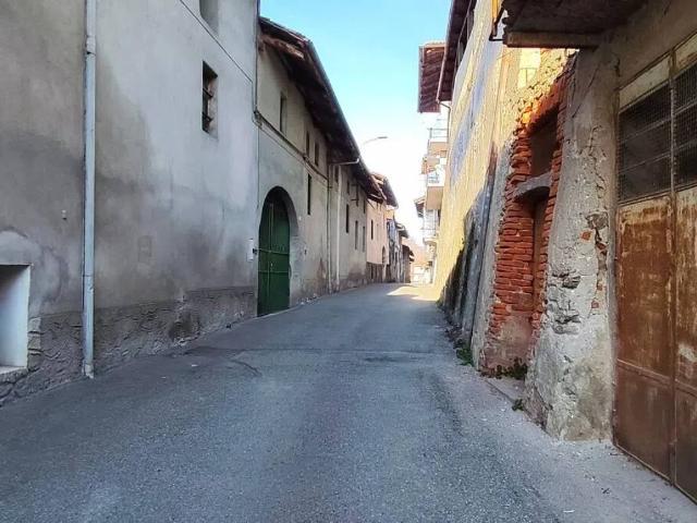 Casa indipendente in vendita a Palazzo Canavese TO