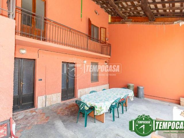 Casa indipendente in vendita a Palazzo Pignano CR