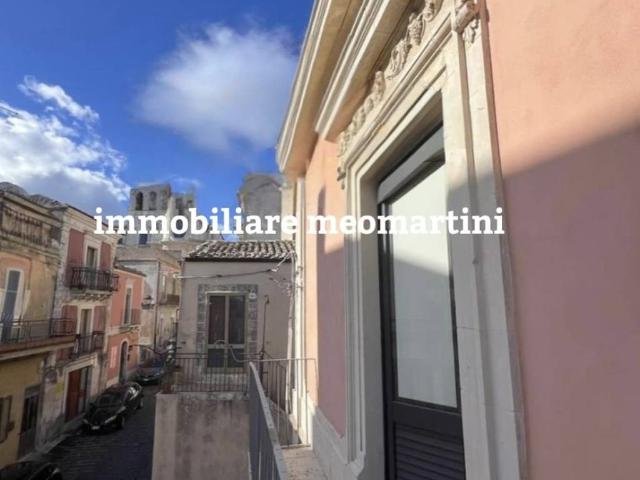 Casa indipendente in vendita a Palazzolo Acreide SR