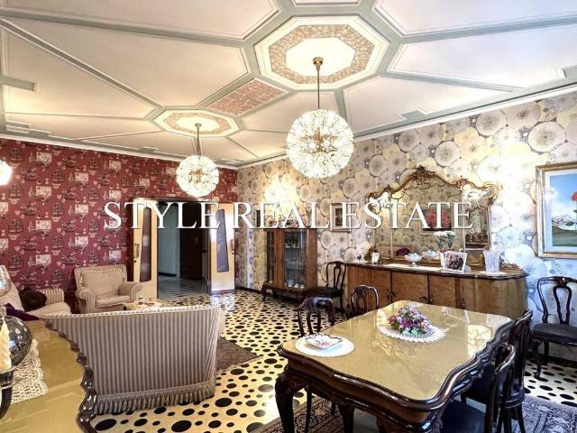 Casa indipendente in vendita a Palazzolo Acreide SR