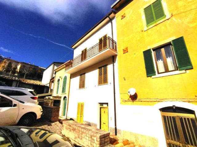 Casa indipendente in vendita a Palena CH