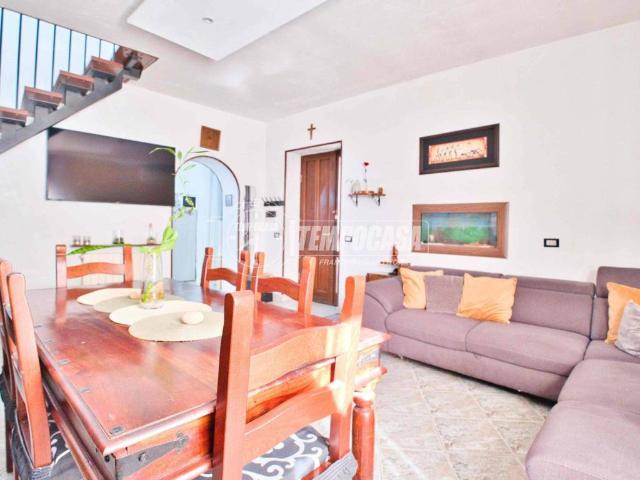 Casa indipendente in vendita a Palestro PV