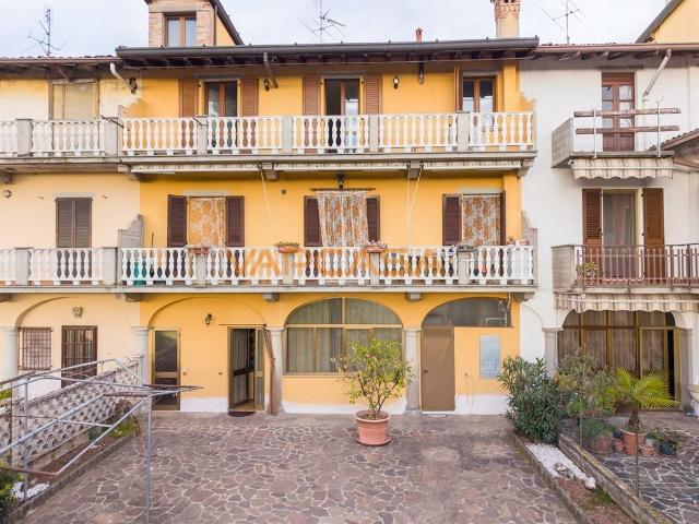Casa indipendente in vendita a Palosco BG
