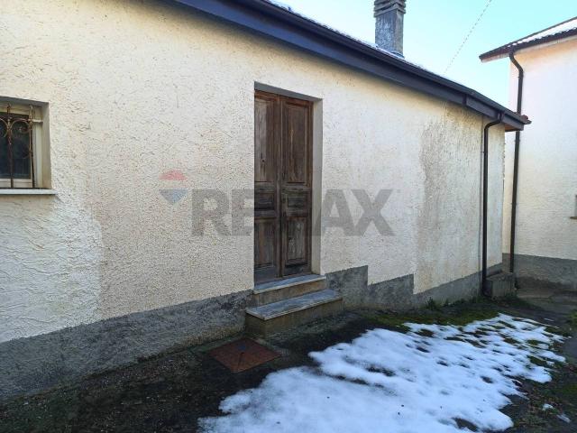 Casa indipendente in vendita a Pallare