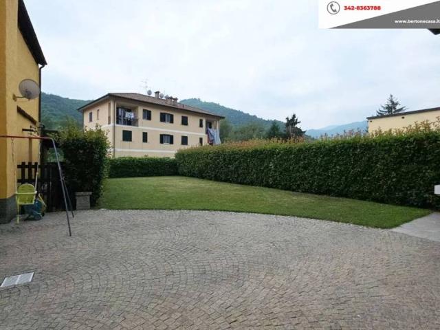Casa indipendente in vendita a Pallare SV