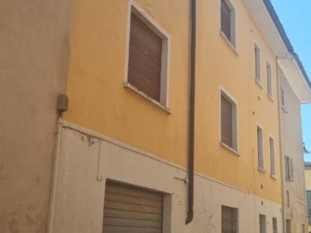 Casa indipendente in vendita a Pandino CR