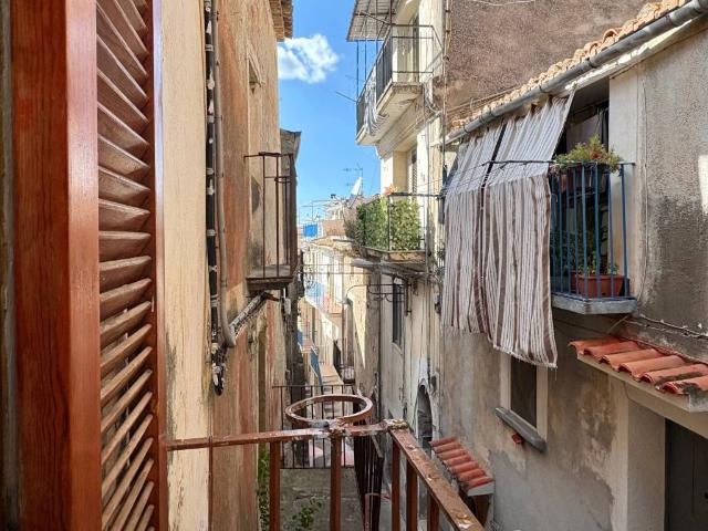 Casa indipendente in vendita a Paola CS