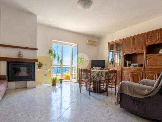 Casa indipendente in vendita a Paola CS