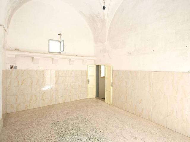 Casa indipendente in vendita a Parabita LE