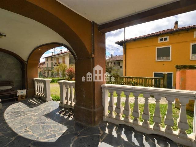 Casa indipendente in vendita a Parella TO