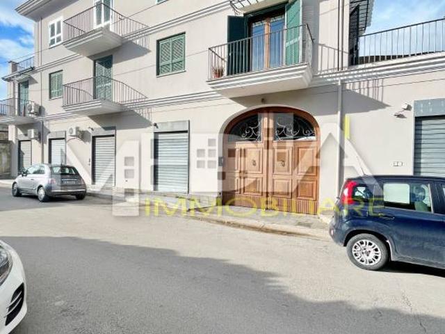 Casa indipendente in vendita a Parete via degli Astronauti