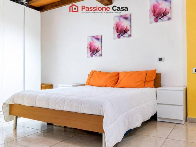 Casa indipendente in vendita a Parma, Centro Storico