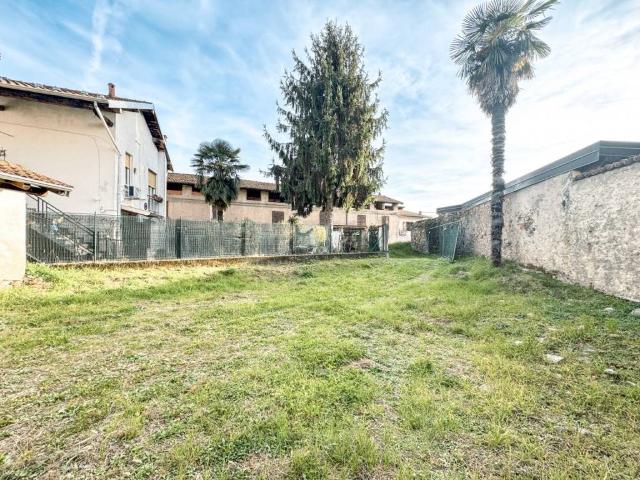 Casa indipendente in vendita a Paruzzaro NO