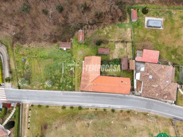 Casa indipendente in vendita a Paruzzaro NO