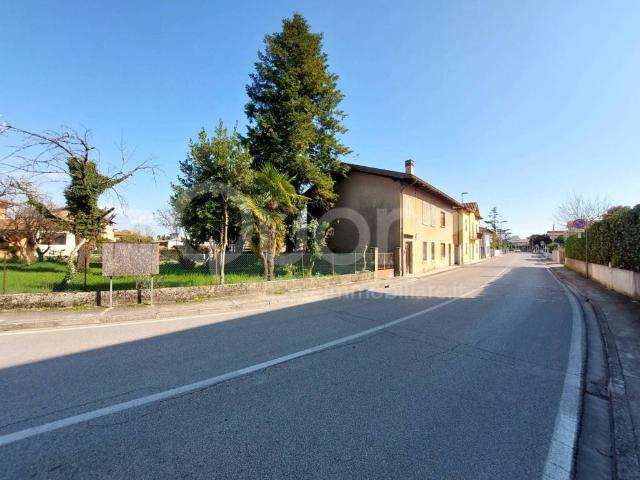 Casa indipendente in vendita a Pasian di Prato UD