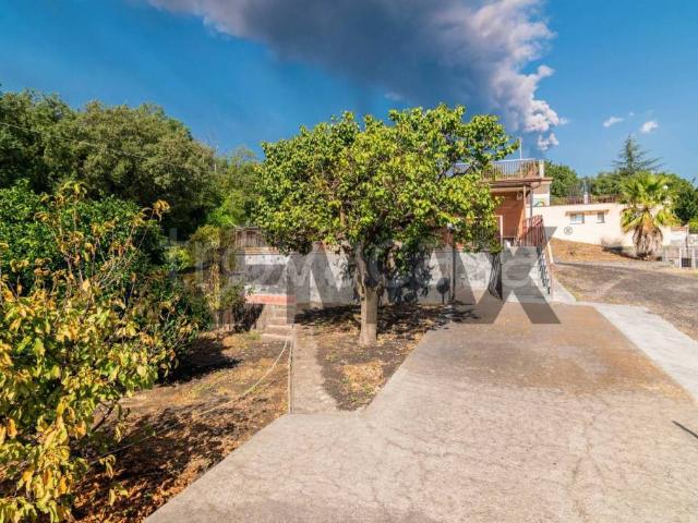 Casa indipendente in vendita a Passopomo, Zafferana Etnea