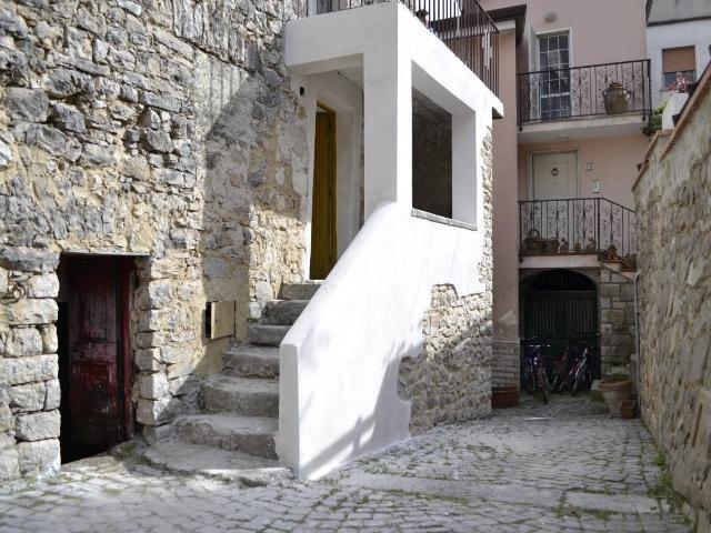 Casa indipendente in vendita a Pastena