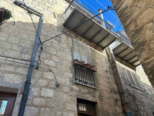Casa indipendente in vendita a Petralia Sottana PA