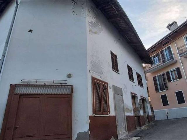 Casa indipendente in vendita a Pettinengo BI