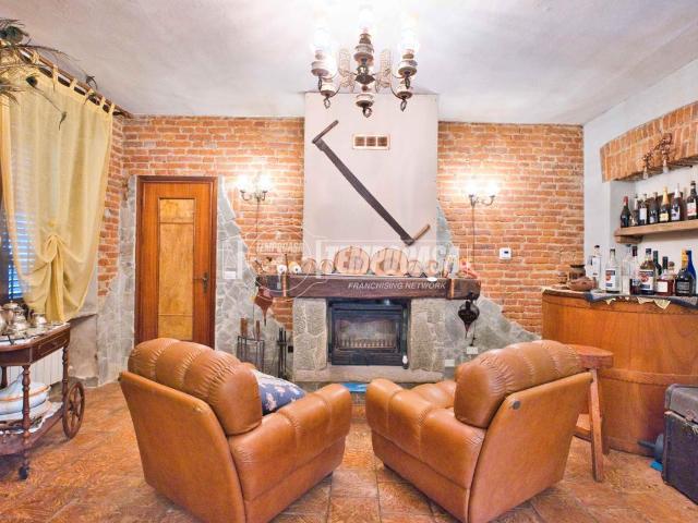 Casa indipendente in vendita a Pezzana