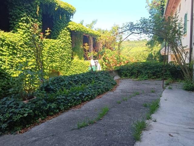Casa indipendente in vendita a Pecetto di Valenza AL
