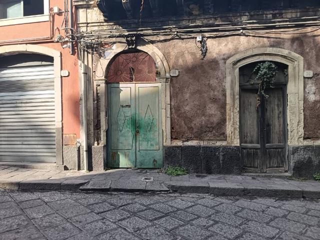 Casa indipendente in vendita a Pedara CT