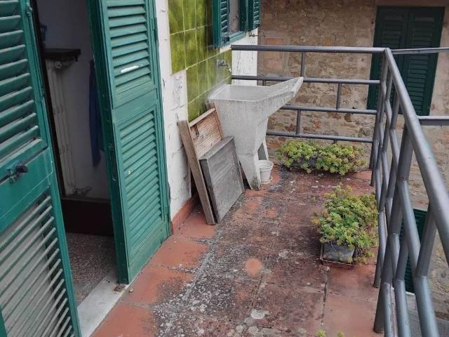 Casa indipendente in vendita a Pelago FI