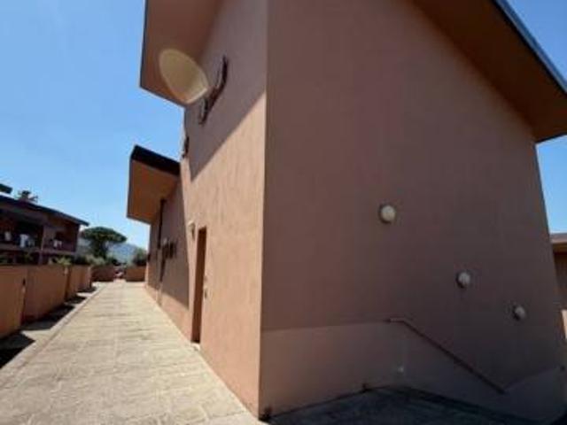 Casa indipendente in vendita a Pelago FI