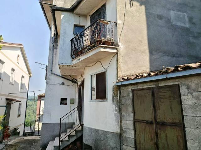 Casa indipendente in vendita a Pennadomo CH