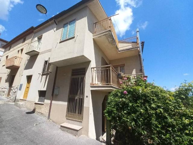 Casa indipendente in vendita a Pennadomo CH