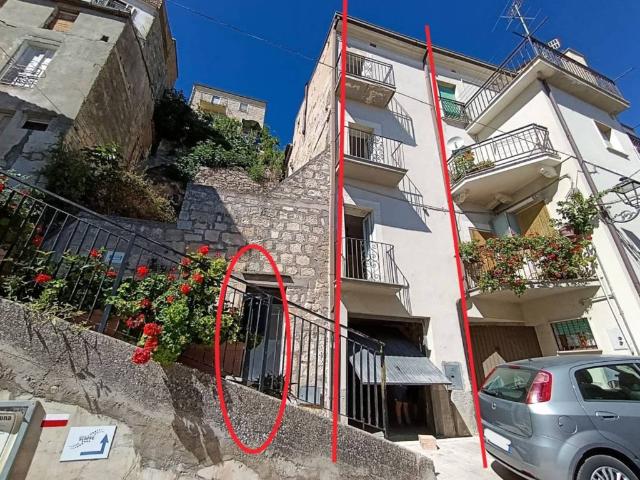 Casa indipendente in vendita a Pennapiedimonte CH