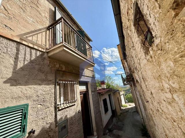 Casa indipendente in vendita a Perano CH