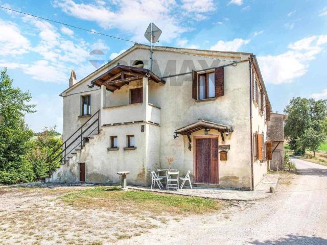 Casa indipendente in vendita a Pergola PU