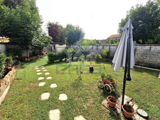 Casa indipendente in vendita a Persico Dosimo CR