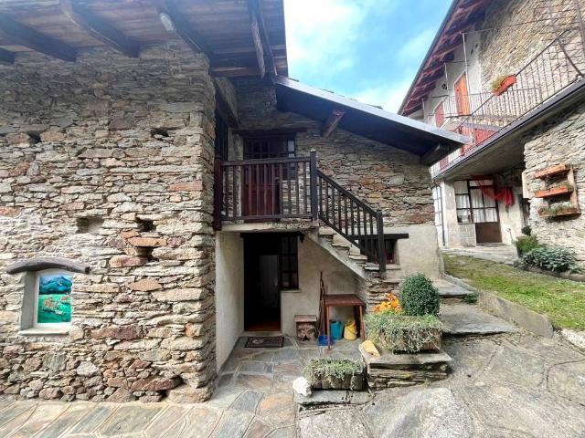 Casa indipendente in vendita a Perrero TO