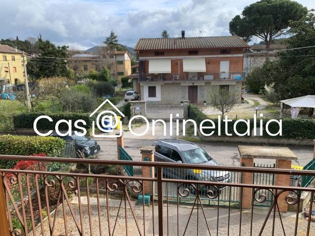 Casa indipendente in vendita a Perugia