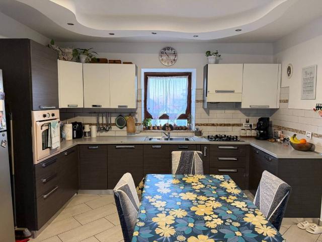 Casa indipendente in vendita a Perugia PG