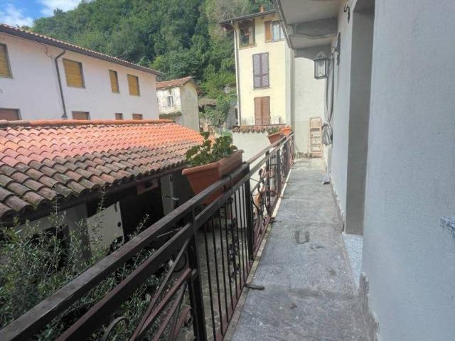Casa indipendente in vendita a Pescate LC