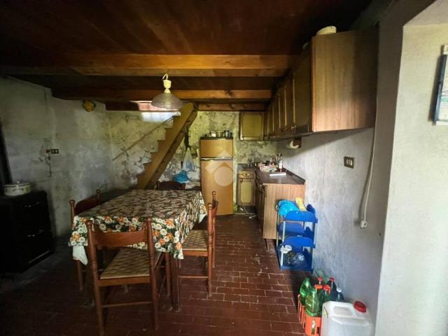 Casa indipendente in vendita a Pescaglia LU