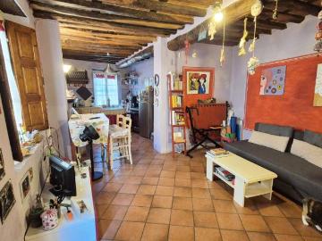 Casa indipendente in vendita a Pescaglia LU